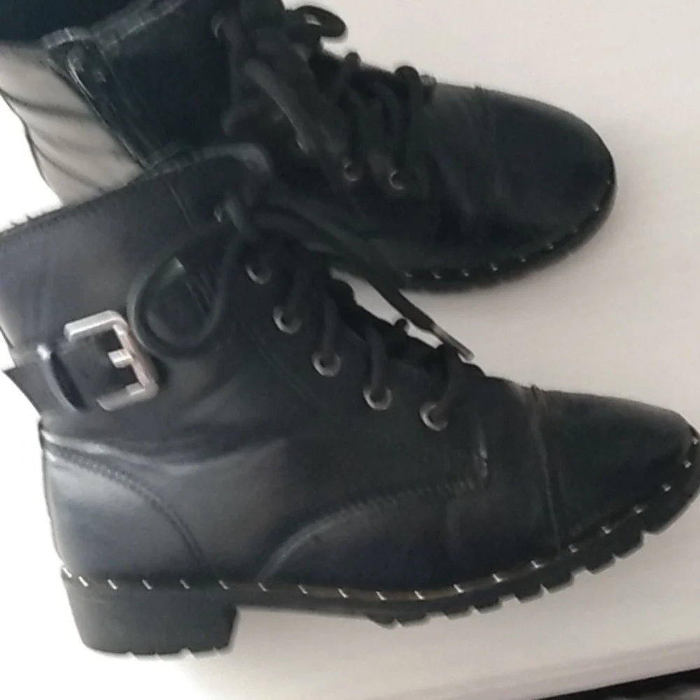 Kids‎ Black Combat Boots Side Zip Buckle Studded Sole Lace Up Size 12